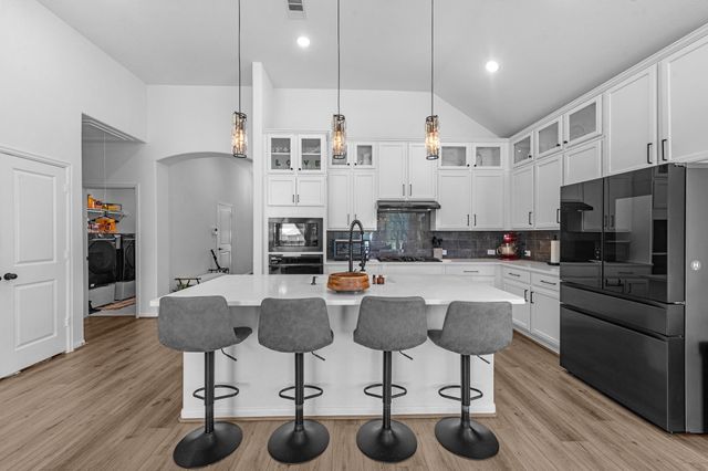 6111 Sandspur Springs Lane, Pearland, TX 77584