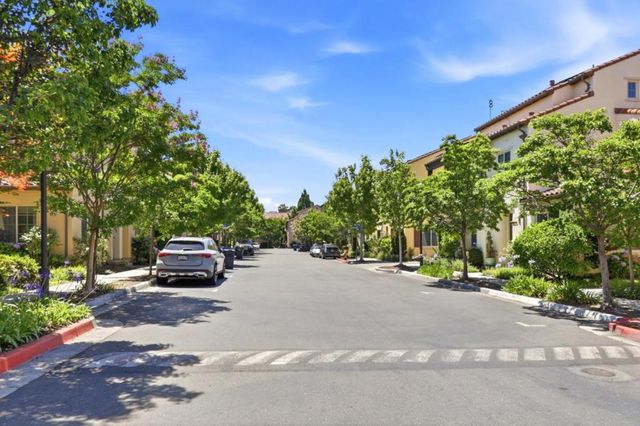 69 Henriques Lane, Milpitas, CA 95035