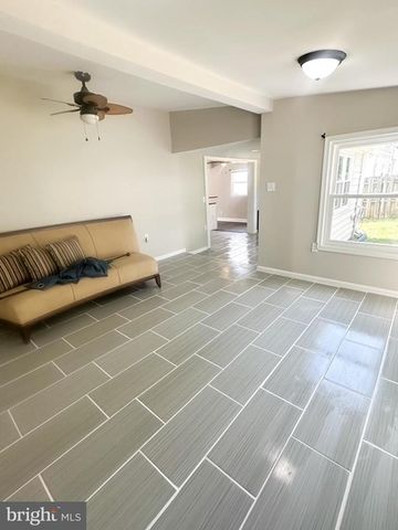 6918 GATEWAY BLVD, District Heights, MD 20747