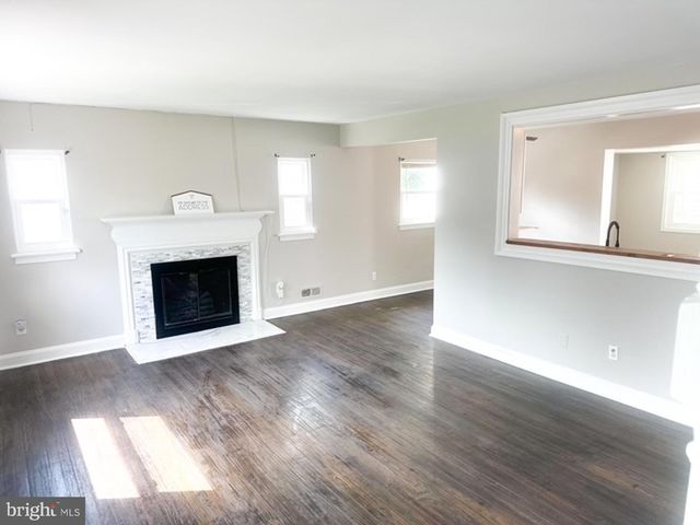 6918 GATEWAY BLVD, District Heights, MD 20747