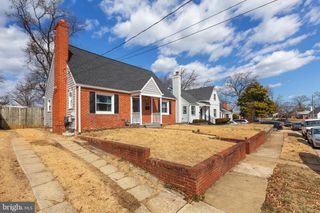 6918 GATEWAY BLVD, District Heights, MD 20747