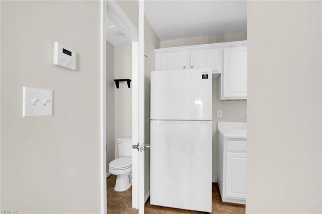 708 Lakeside DR, Suffolk, VA 23435