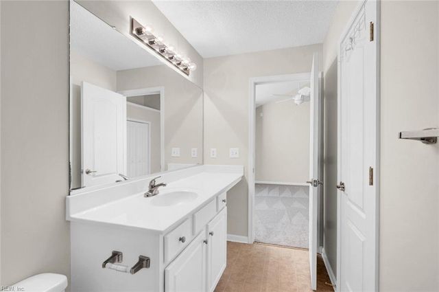 708 Lakeside DR, Suffolk, VA 23435