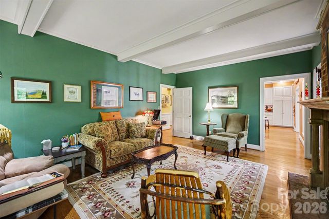814 S Main Street, Mount Holly, NC 28120