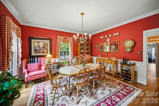 814 S Main Street, Mount Holly, NC 28120