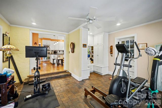 814 S Main Street, Mount Holly, NC 28120