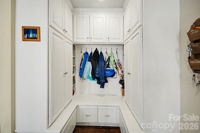 814 S Main Street, Mount Holly, NC 28120