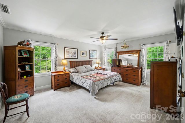 814 S Main Street, Mount Holly, NC 28120