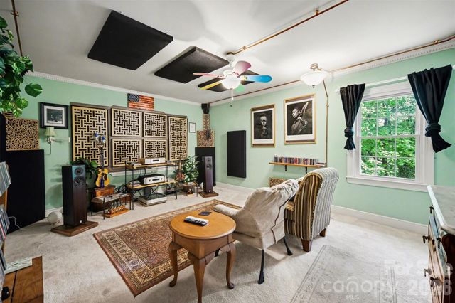 814 S Main Street, Mount Holly, NC 28120