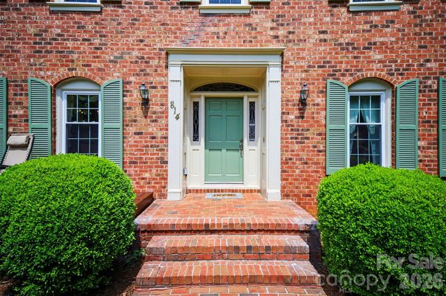 814 S Main Street, Mount Holly, NC 28120