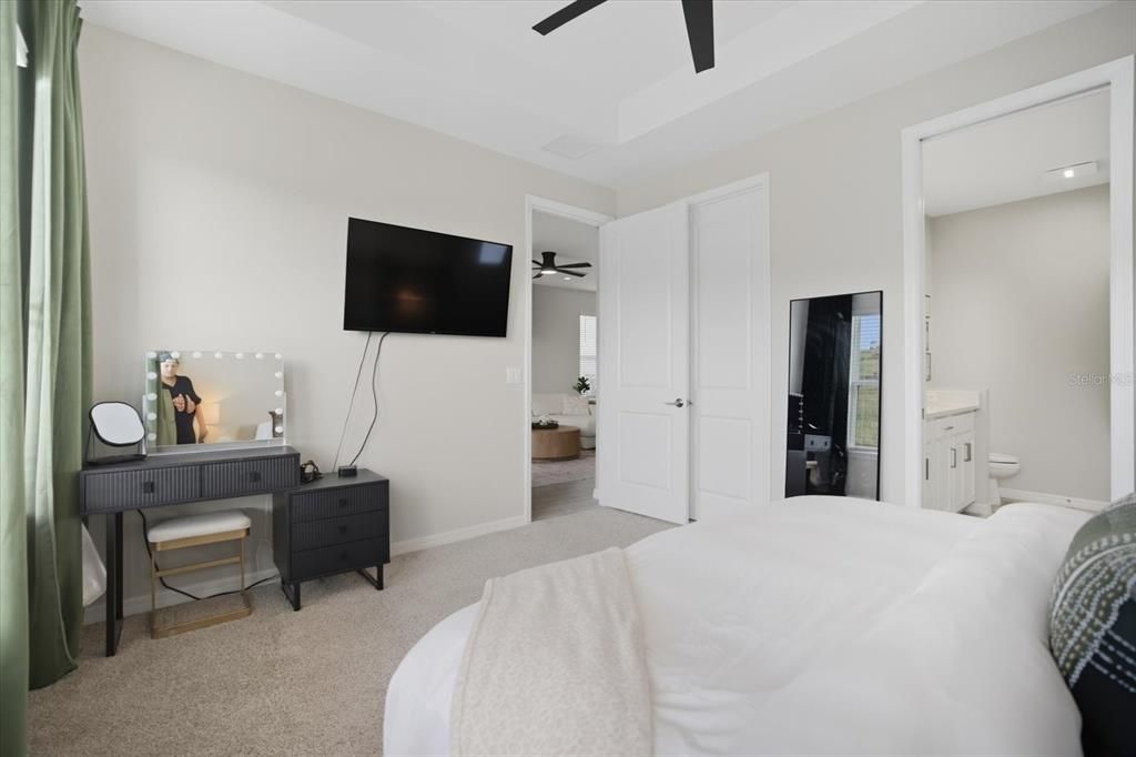 Image 21 of property listing at 6258 GRANDVIEW HILL COURT, Bradenton, FL 34203