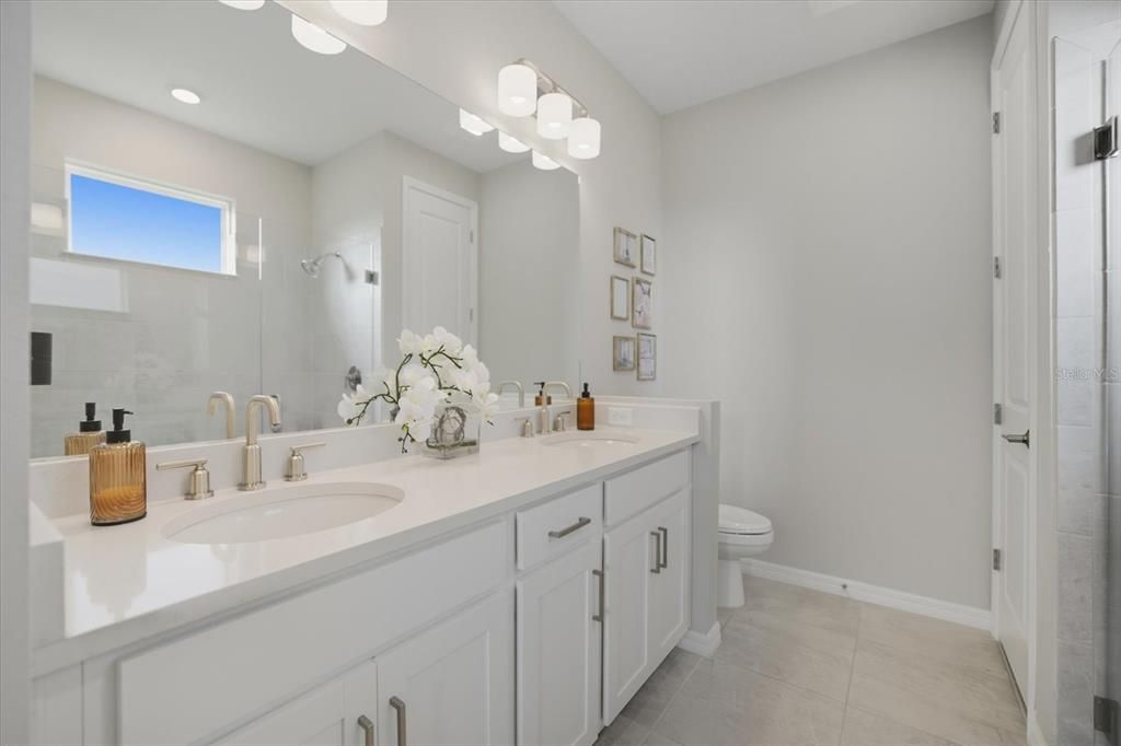 Image 22 of property listing at 6258 GRANDVIEW HILL COURT, Bradenton, FL 34203