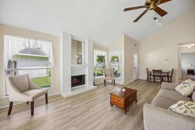 3123 Raccoon Run, Spring, TX 77373