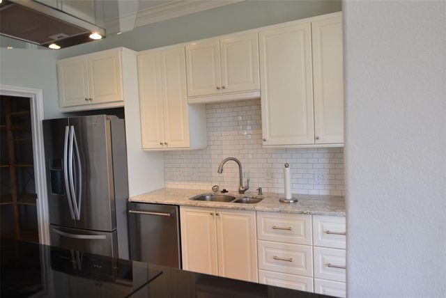 20975 Waterside DR 35, Lago Vista, TX 78645