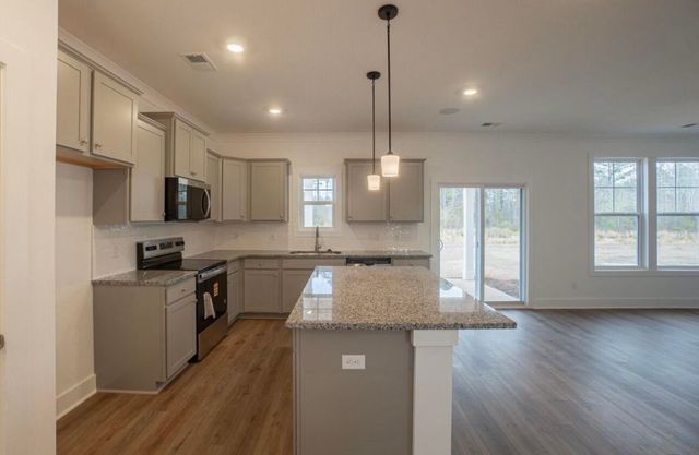 2171 Currituck Drive, Sumter, SC 29153
