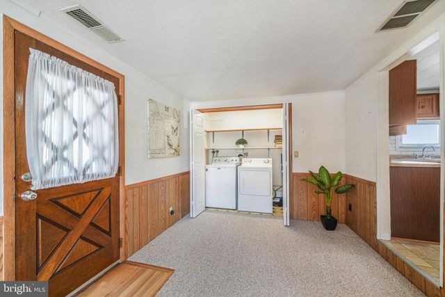 201 LILLIAN AVE, Hamilton, NJ 08610