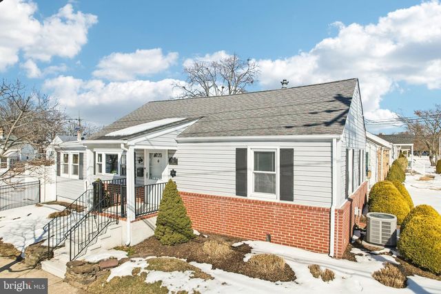 201 LILLIAN AVE, Hamilton, NJ 08610