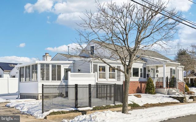 201 LILLIAN AVE, Hamilton, NJ 08610