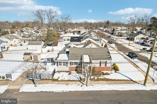 201 LILLIAN AVE, Hamilton, NJ 08610