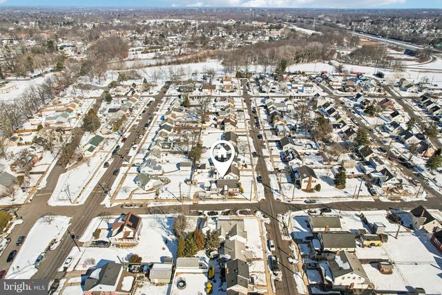 201 LILLIAN AVE, Hamilton, NJ 08610