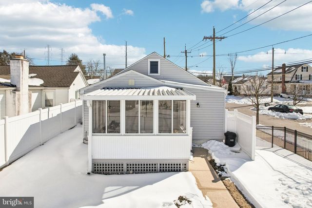 201 LILLIAN AVE, Hamilton, NJ 08610