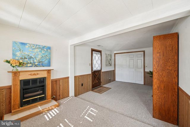 201 LILLIAN AVE, Hamilton, NJ 08610