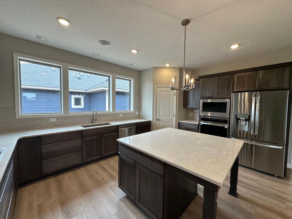 17710 Everest Avenue, Lakeville, MN 55044 — photo 4