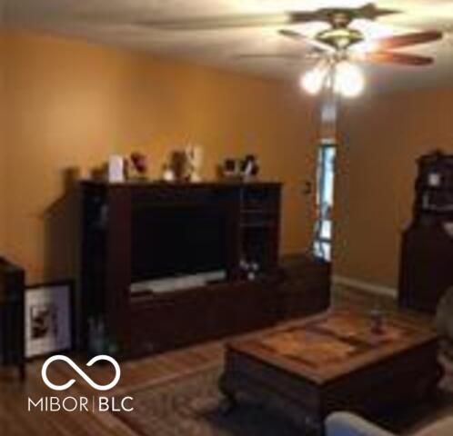 8065 Hoover Lane, Indianapolis, IN 46260