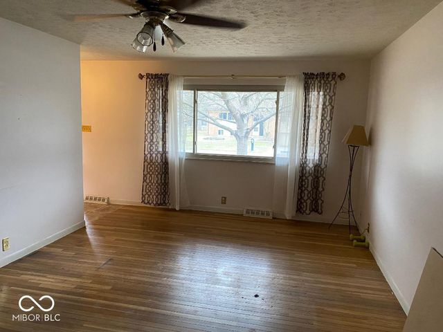 8065 Hoover Lane, Indianapolis, IN 46260