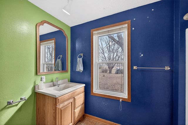 5075 County Road 33, New Germany, MN 55367