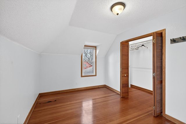 5075 County Road 33, New Germany, MN 55367