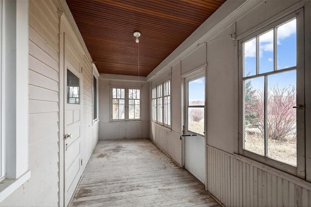 5075 County Road 33, New Germany, MN 55367