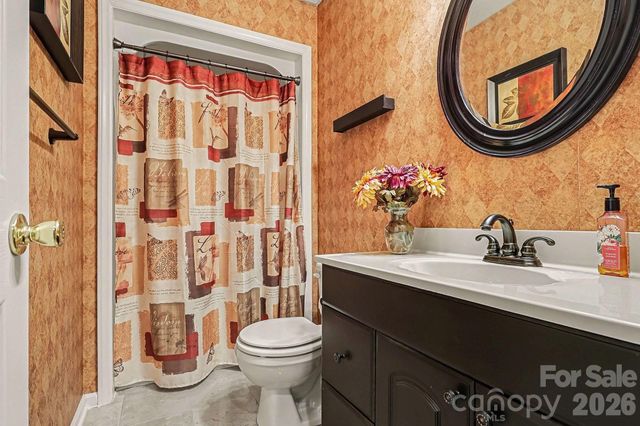 103 Oriole Road, New London, NC 28127