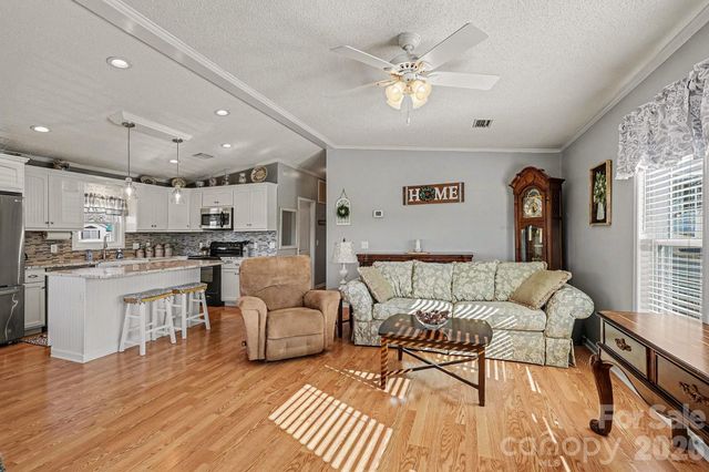 103 Oriole Road, New London, NC 28127