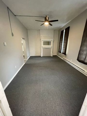 526 E 8th Ave, Munhall, PA 15120