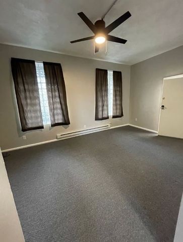 526 E 8th Ave, Munhall, PA 15120