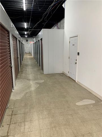 526 E 8th Ave, Munhall, PA 15120