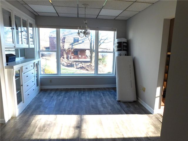 4305 Clairton Blvd, Brentwood, PA 15236