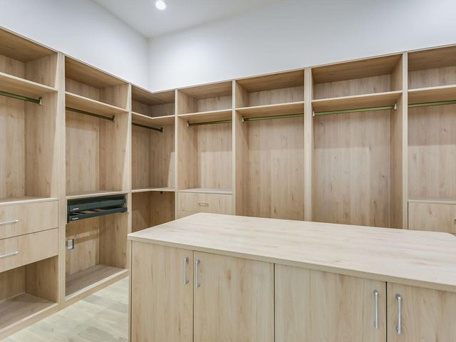 2476 Waymaker WAY, Austin, TX 78746