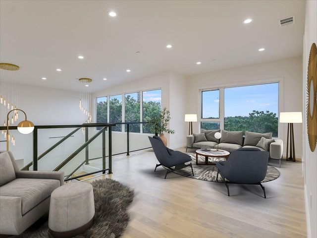 2476 Waymaker WAY, Austin, TX 78746