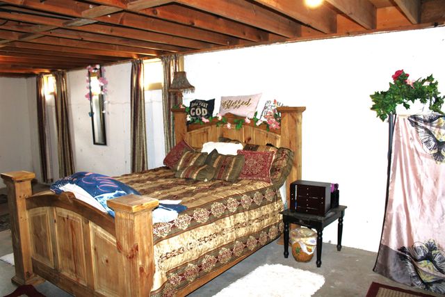 2120 S Holmes Rd., Salina, KS 67401