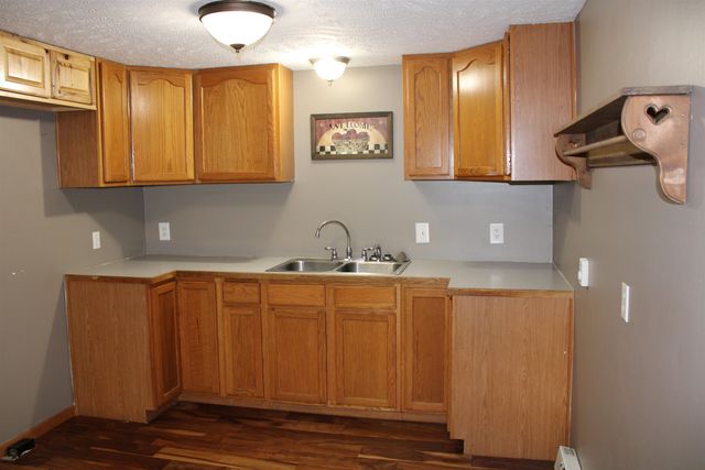 2120 S Holmes Rd., Salina, KS 67401