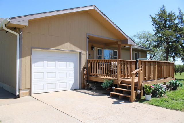 2120 S Holmes Rd., Salina, KS 67401