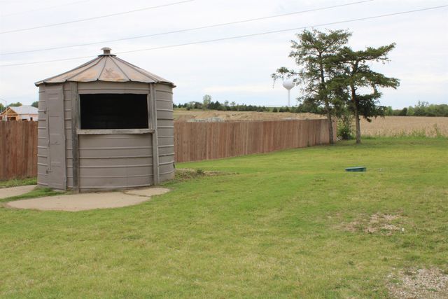 2120 S Holmes Rd., Salina, KS 67401