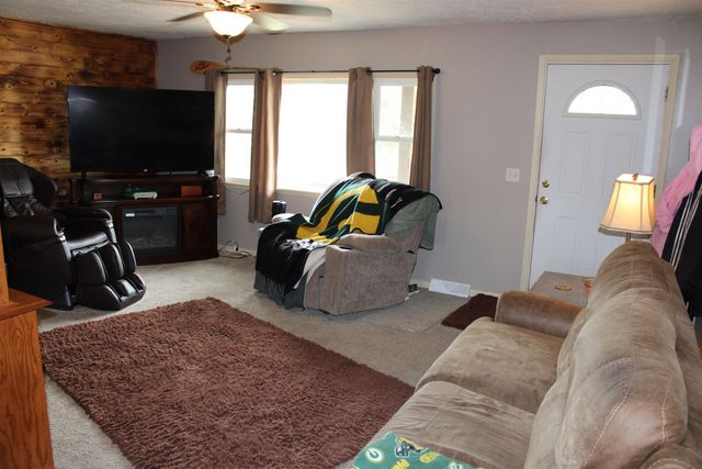2120 S Holmes Rd., Salina, KS 67401