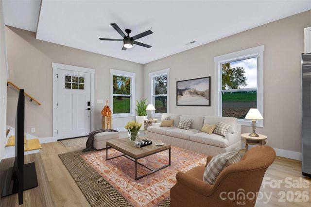430 Hazel Mill Road, Asheville, NC 28806