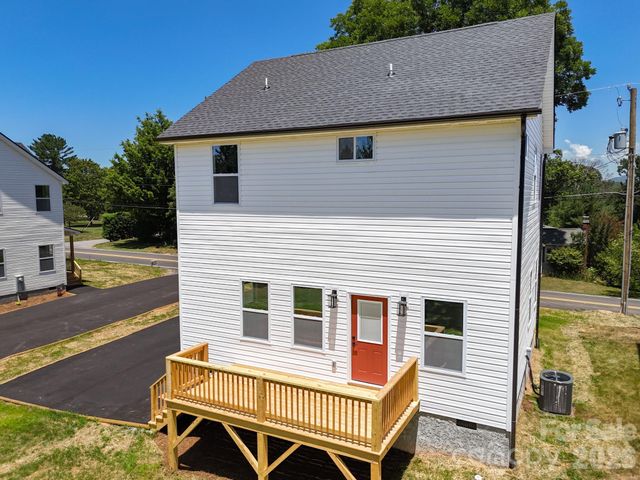 430 Hazel Mill Road, Asheville, NC 28806