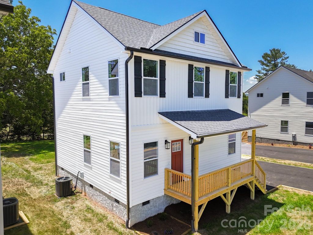 430 Hazel Mill Road, Asheville, NC 28806