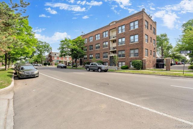 7750 3rd Street 101, Detroit, MI 48202