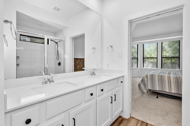 335 Great Hills Drive, Montgomery, TX 77316